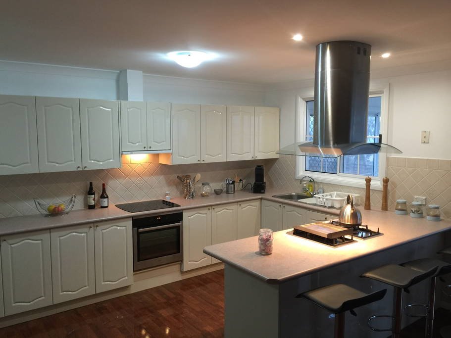 Berrima retreat kitchen