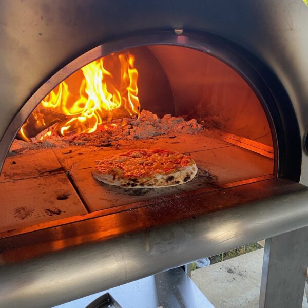 Berrima-Retreat_PizzaOven_001